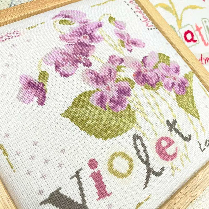 LiliPoints Violet borduurpatroon kruissteek paars