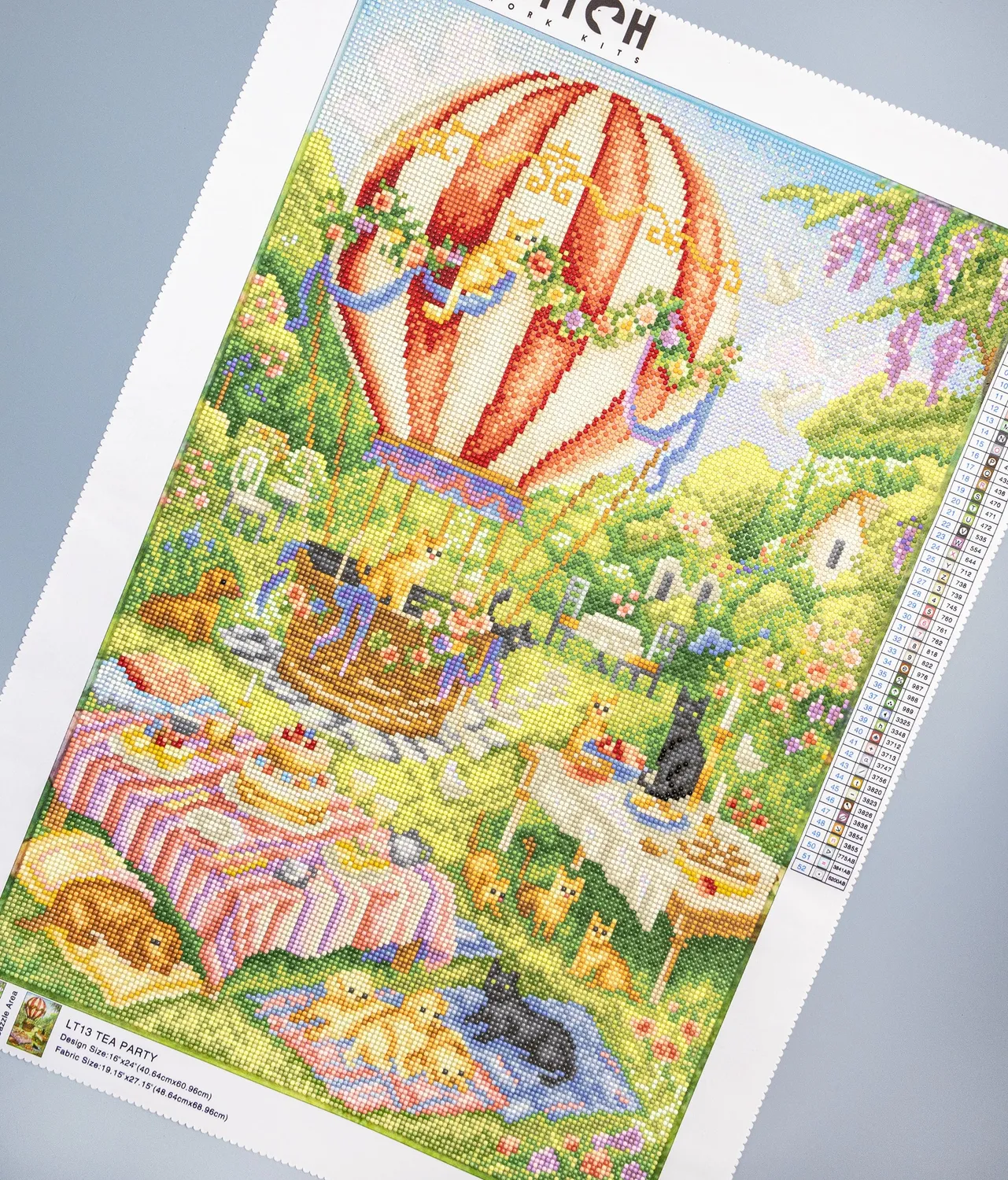 Dazzle Dots LT13 Tea Party diamond painting 40x61 AB