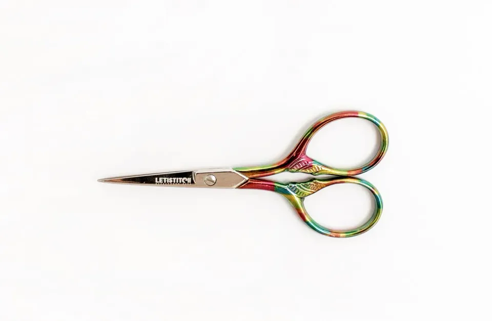 Leti Stitch 20400 borduurschaartje regenboog 9 cm staal