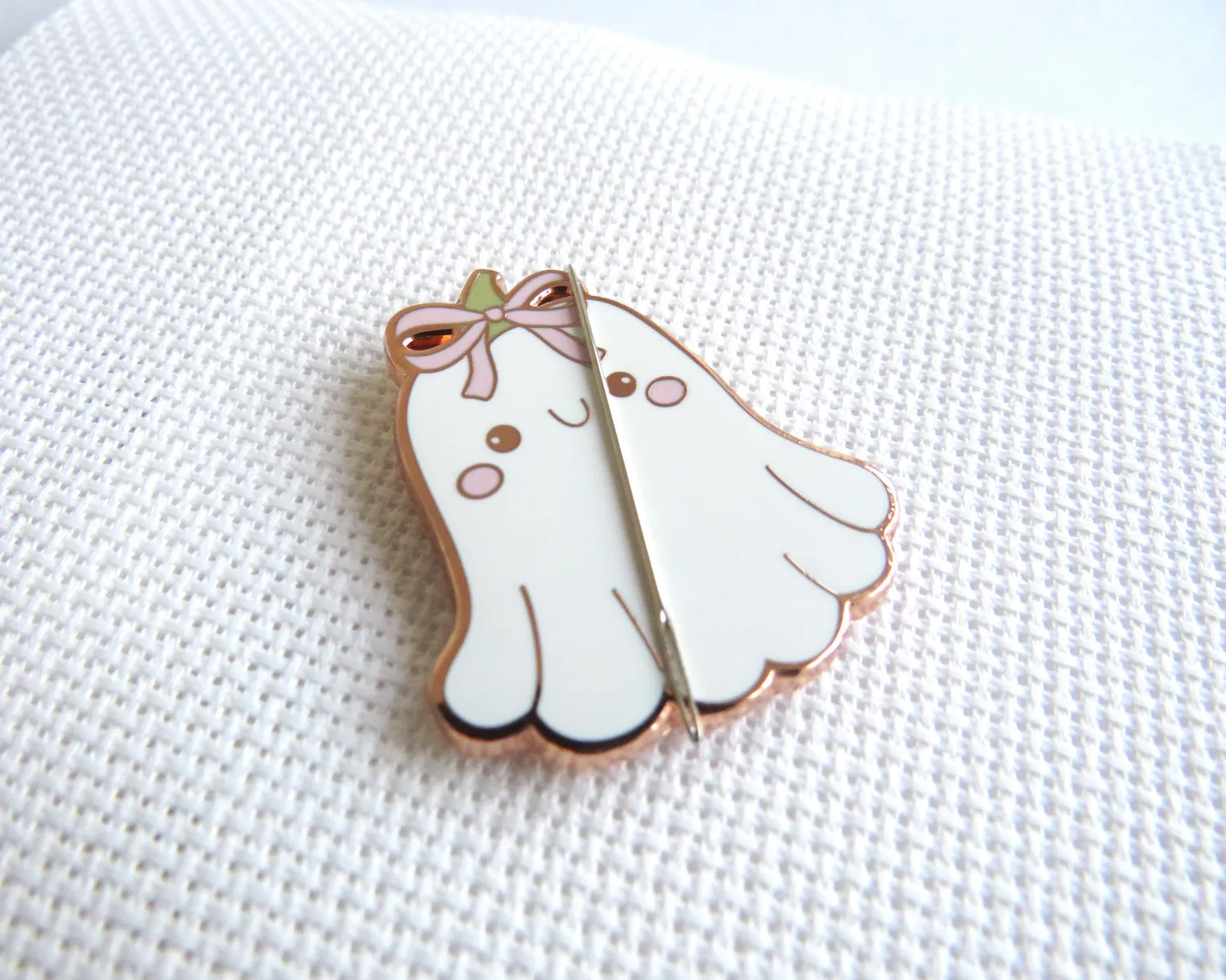 Leti Stitch Boo naaldenmagneet spookje met strik 35 mm