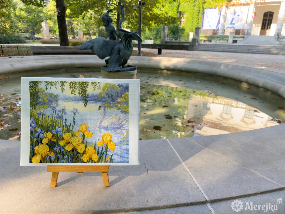 Merejka Enchanted Pond borduurpakket ijsblauw 28x34 cm