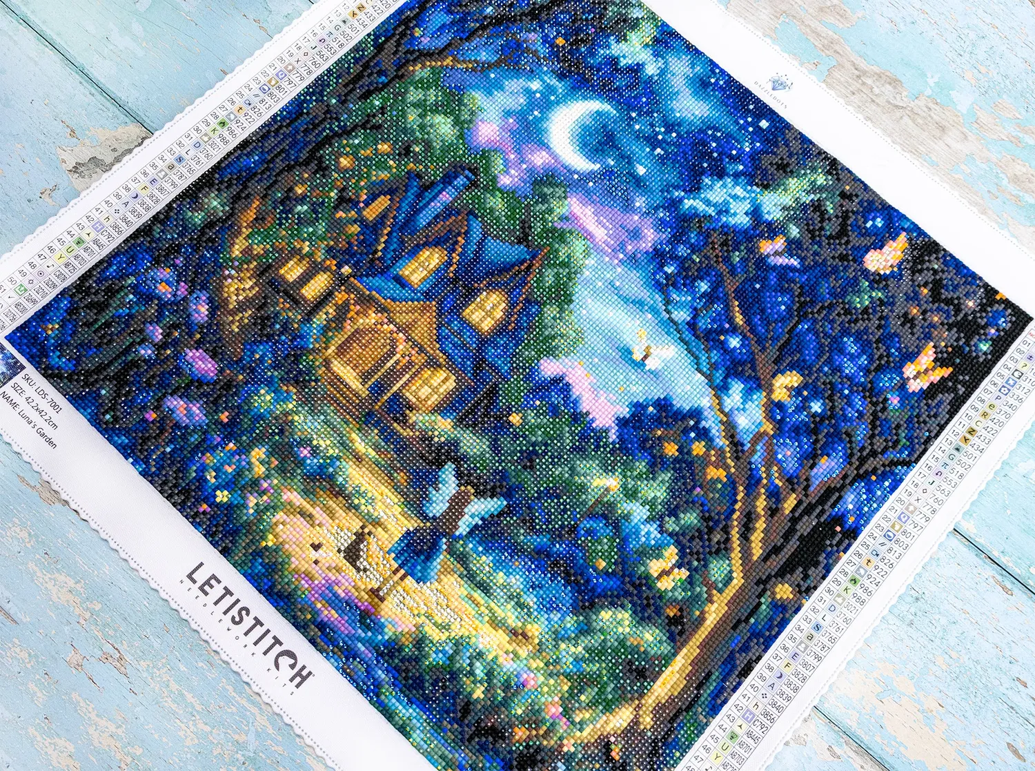 Leti Stitch LDS 7001 Luna's Garden diamond painting