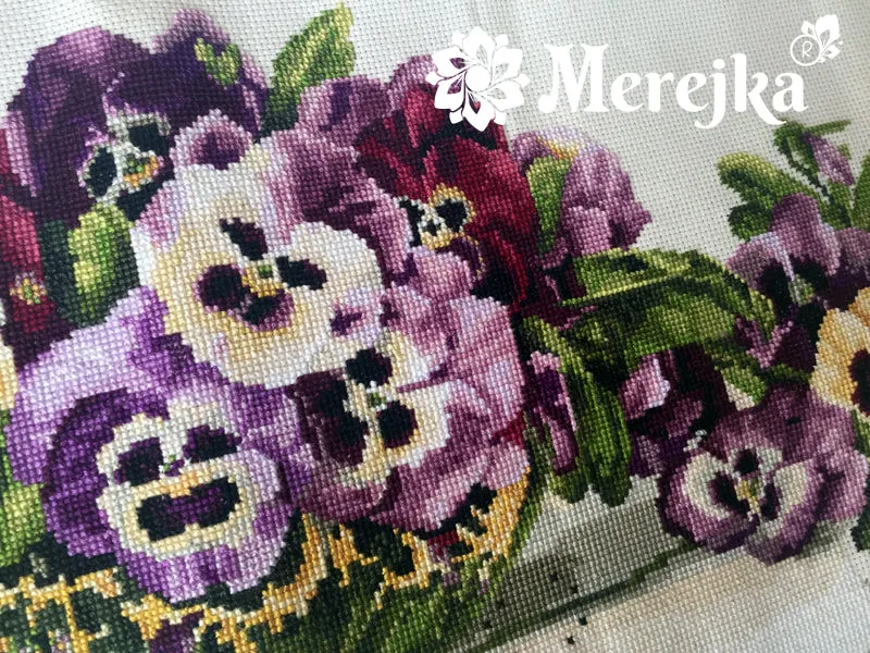 Merejka Pansy Waltz borduurpakket ecru 89x23 cm 34 kleuren
