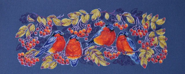 Merejka Bullfinches borduurpakket 38x15 cm blauw