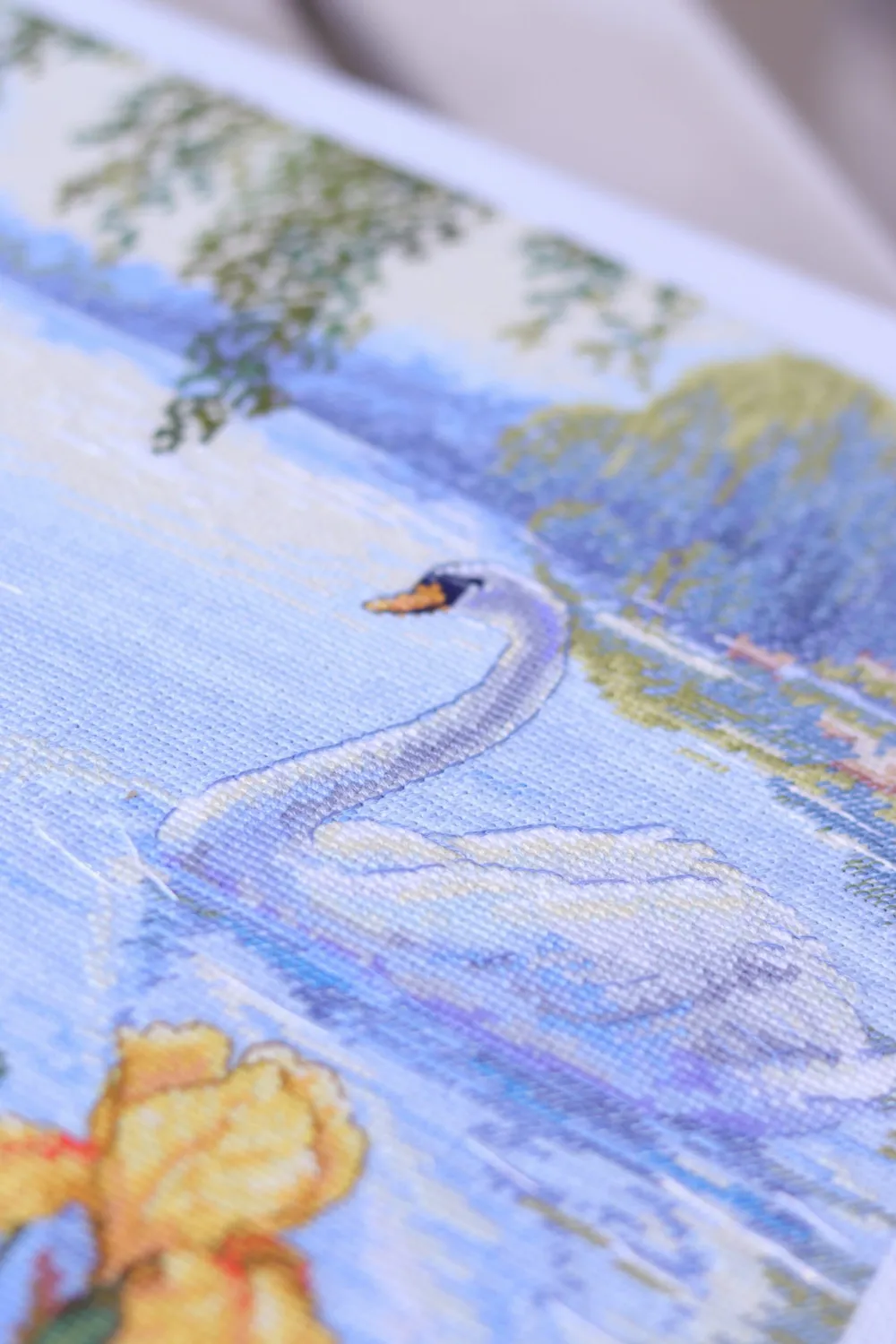 Merejka Enchanted Pond borduurpakket ijsblauw 28x34 cm
