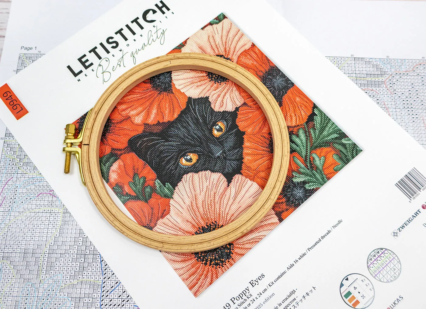 Leti Stitch L9949 Poppy Eyes borduurpakket 24x24 cm bloemen