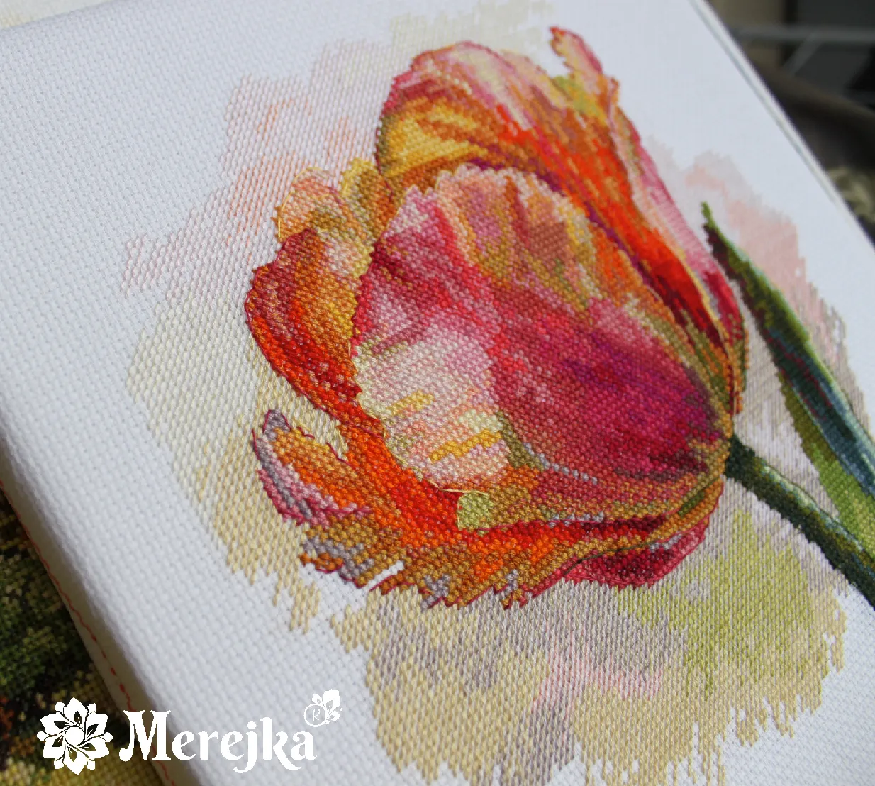 Merejka Parrot Tulip borduurpakket Aida 14 wit 21x21 cm