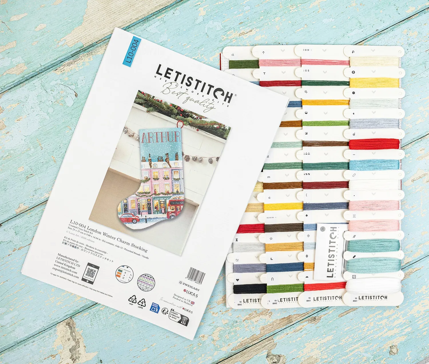 Leti Stitch L10-004 London Winter Charm Stocking borduurpakket 25x37 cm