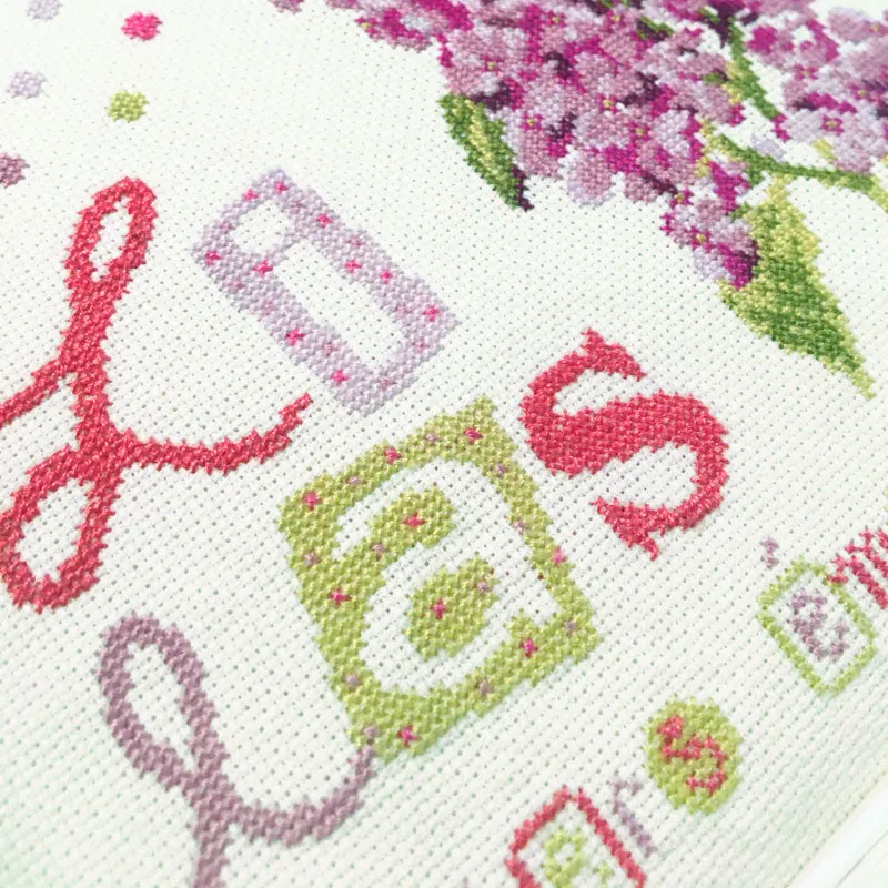 LiliPoints Lilacs borduurpatroon kruissteek vierkant patroon