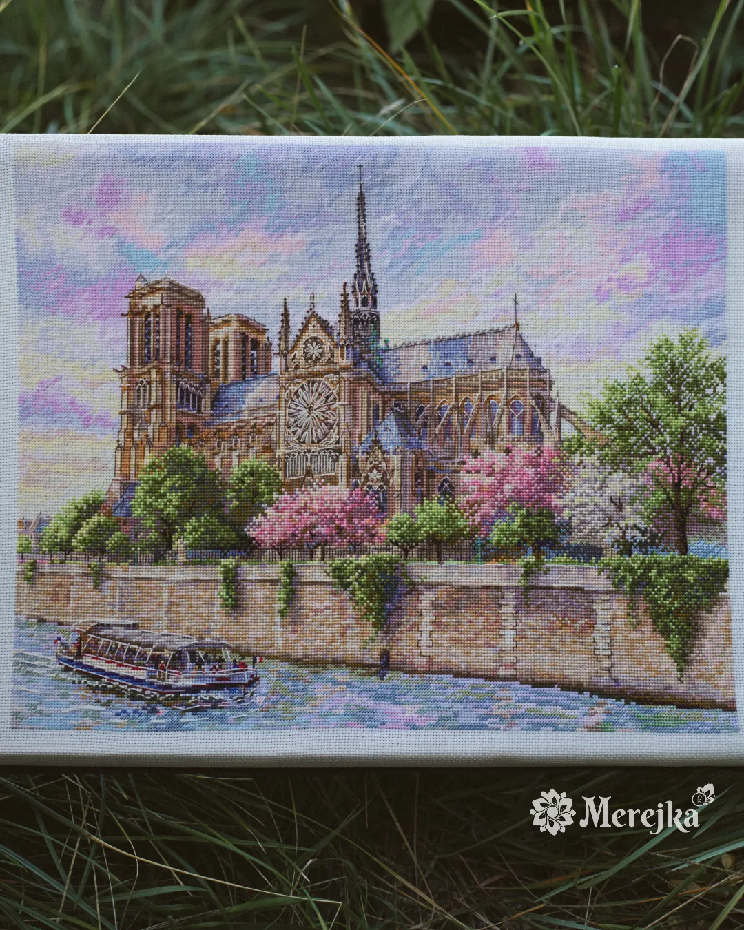 Merejka Notre-Dame de Paris borduurpakket Aida 16 ecru 31x38