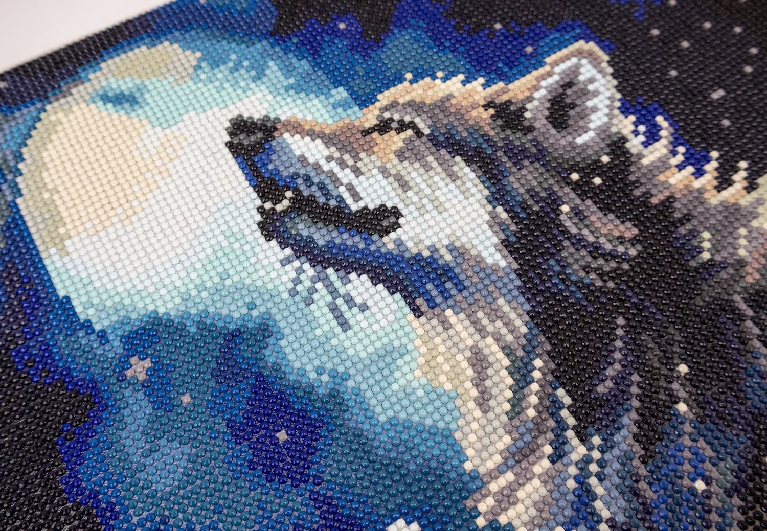 Leti Stitch Dazzle Dots 481-005 Midnight Snowfall diamond painting 40x50 ingelijst