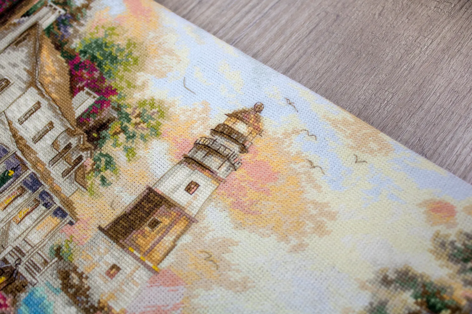 Leti Stitch 962 Cottage by the sea borduurpakket 42x32