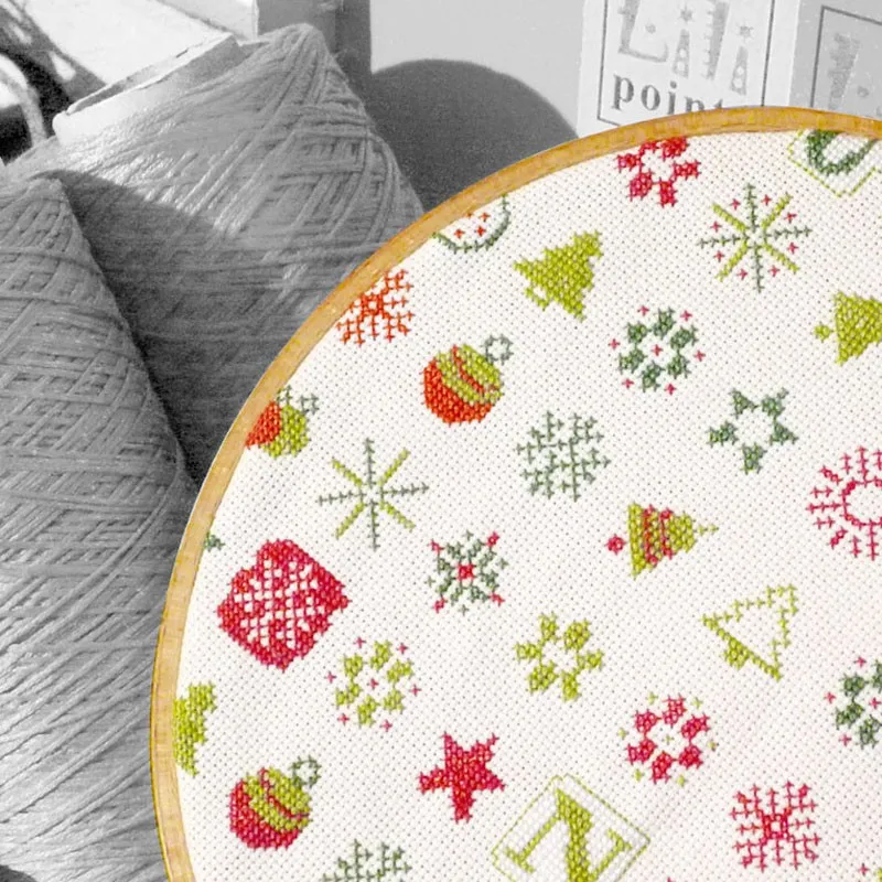 LiliPoints Merry Christmas sparks borduurpatroon kerst rood