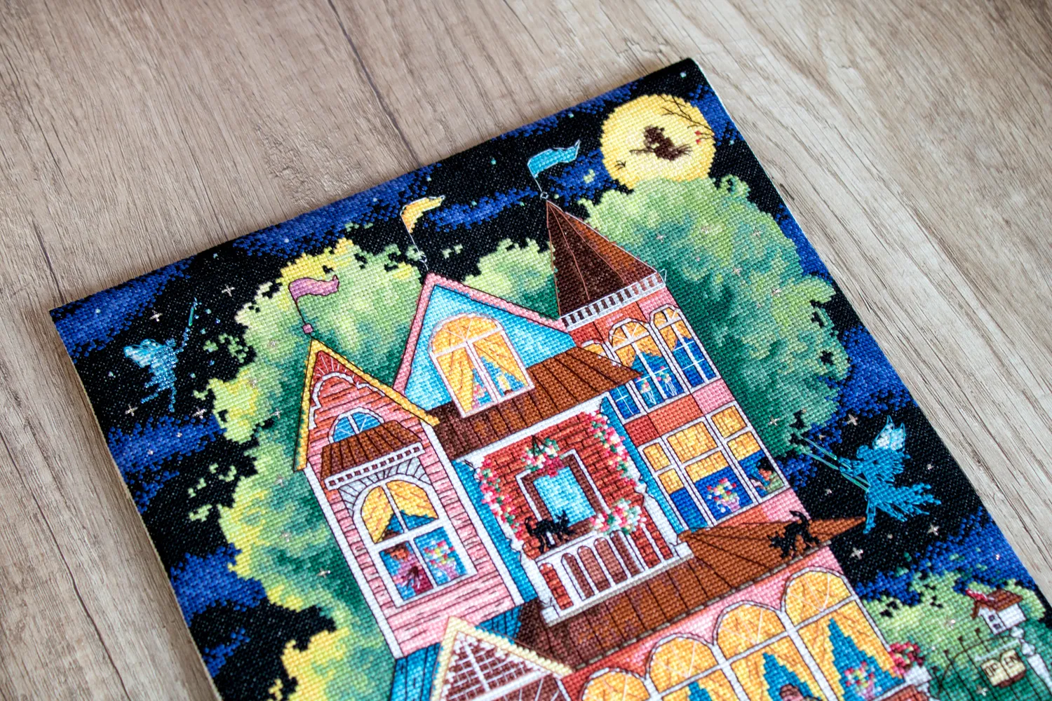 Leti Stitch 937 Fairy tale house borduurpakket 32x26 cm