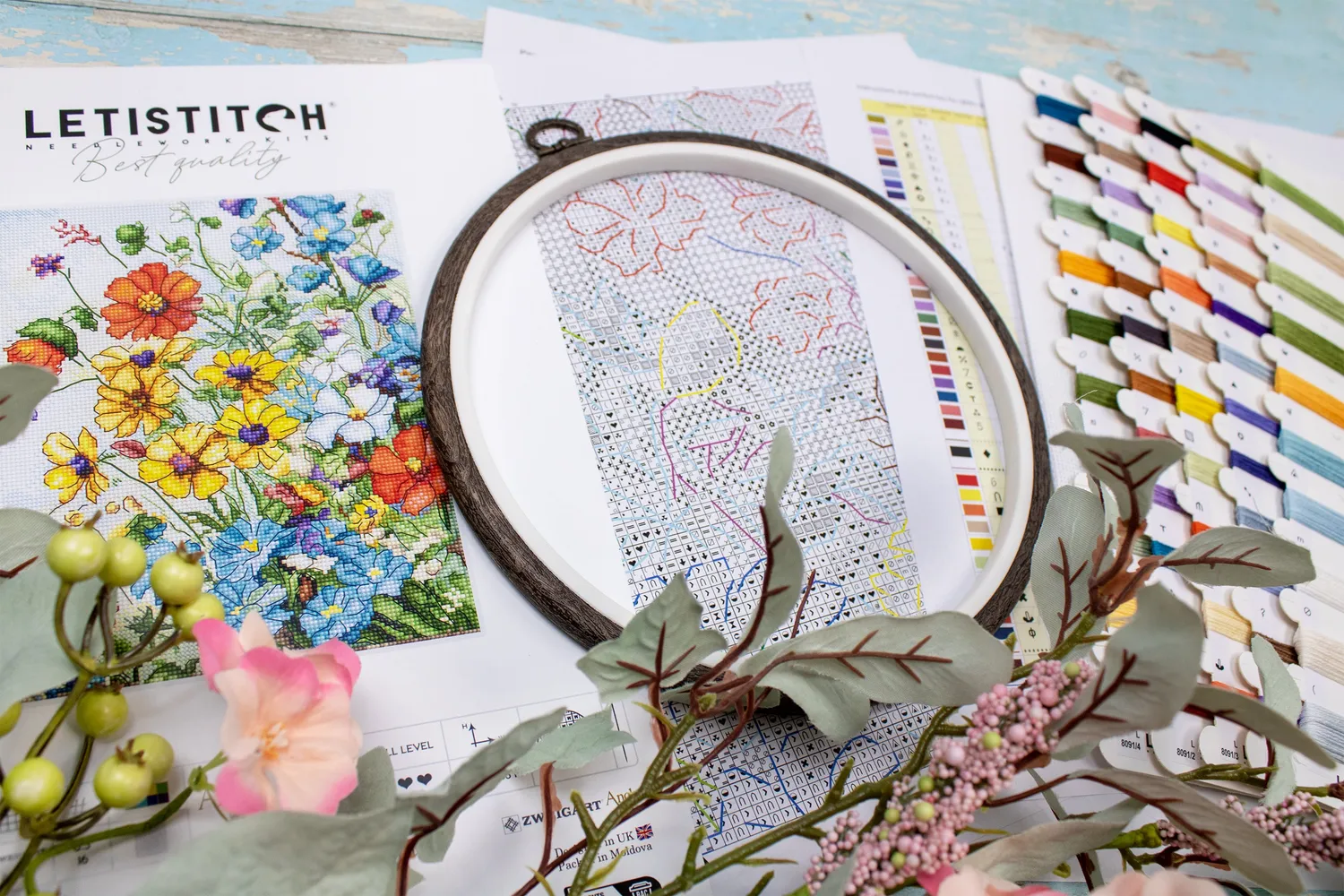 Leti Stitch L8091 Wildflowers borduurpakket 21x18cm