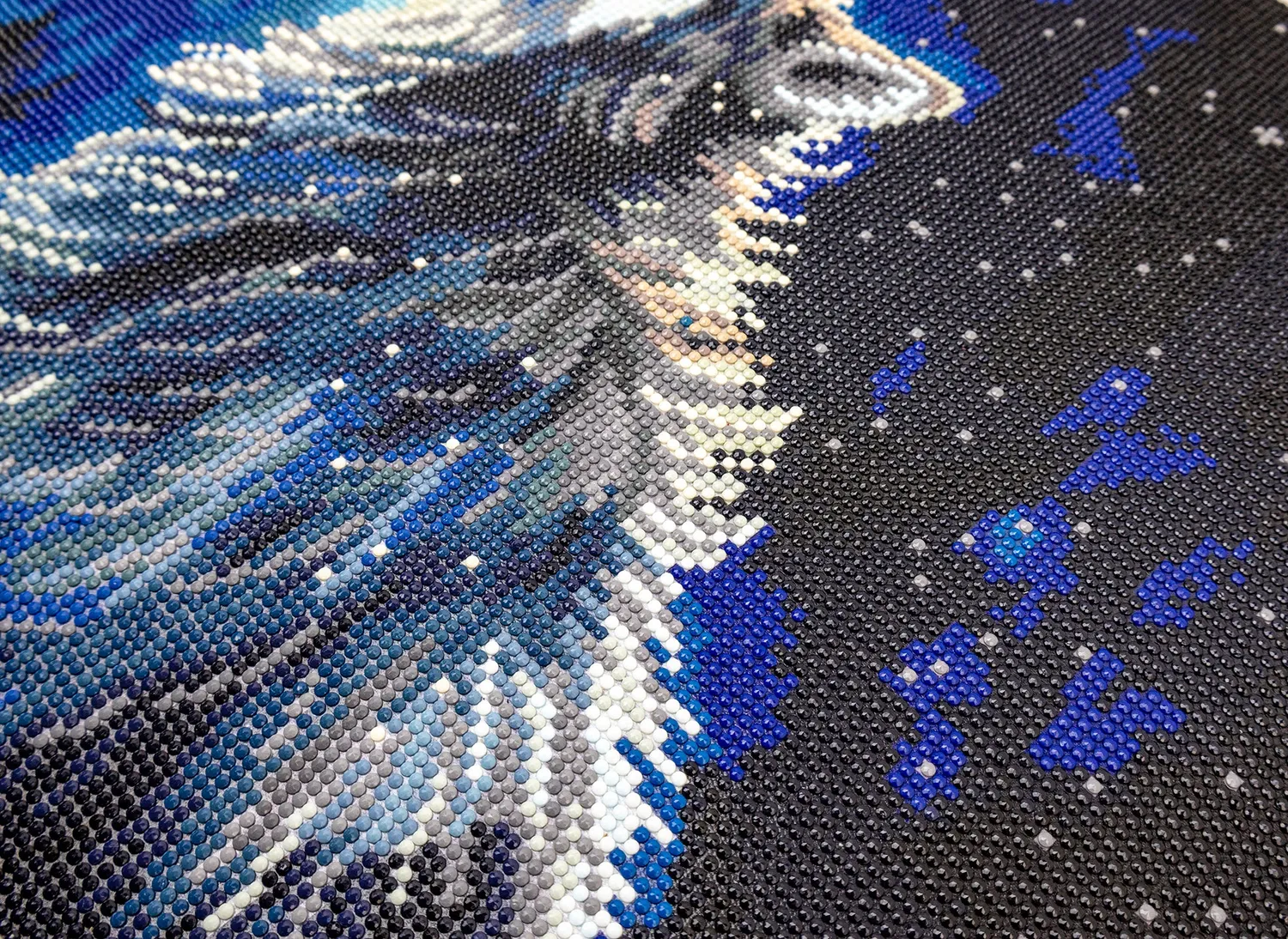 Leti Stitch Dazzle Dots 481-005 Midnight Snowfall diamond painting 40x50 ingelijst