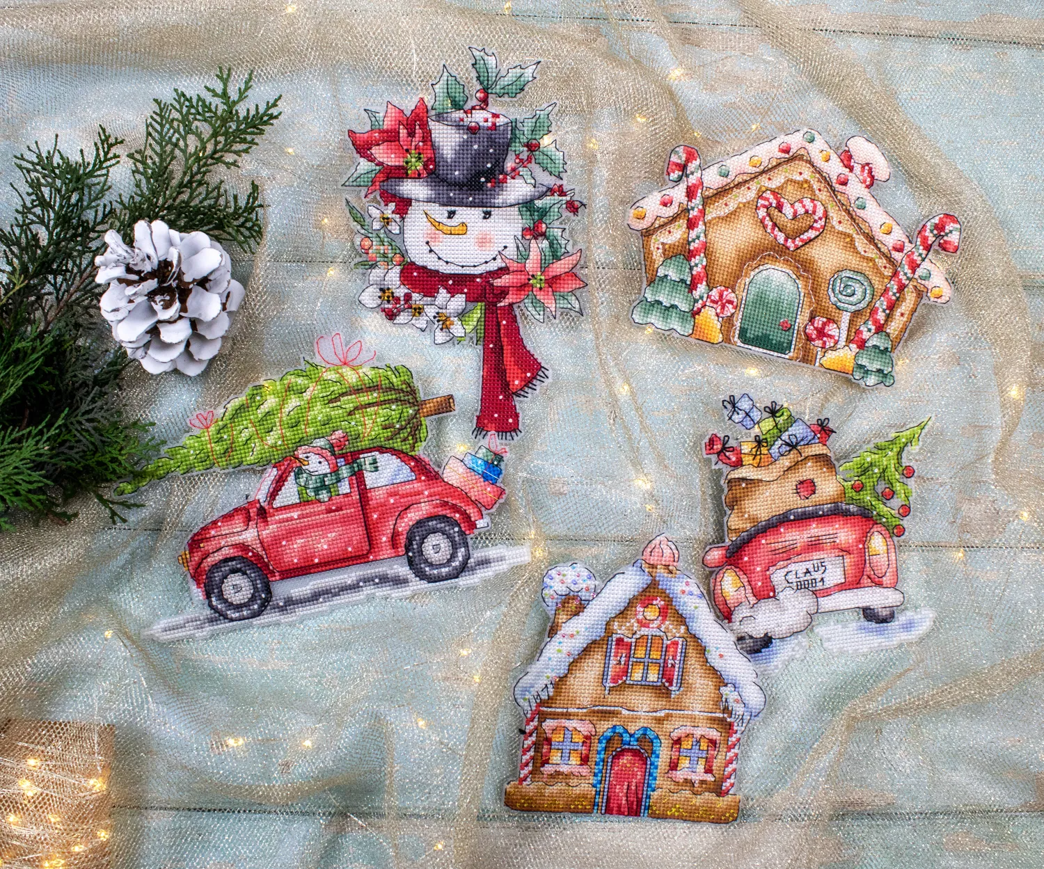 Leti Stitch L8055 Christmas Toys borduurpakket 5 stuks plastic canvas