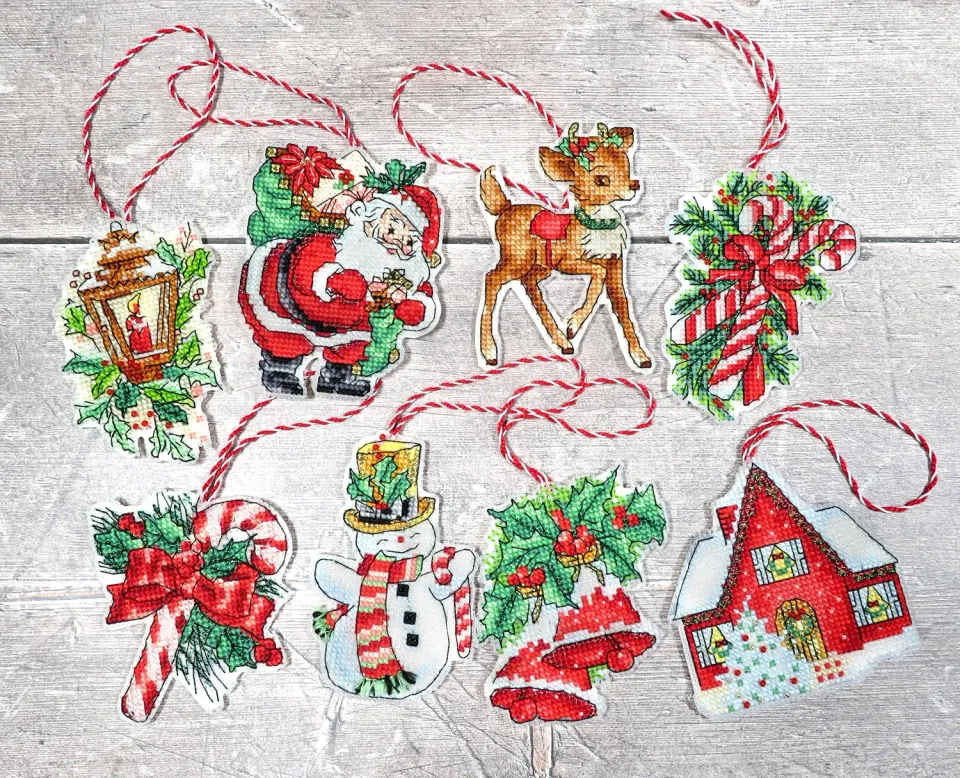 Leti Stitch LETI 966 Christmas Toys borduurpakket 10x9 cm