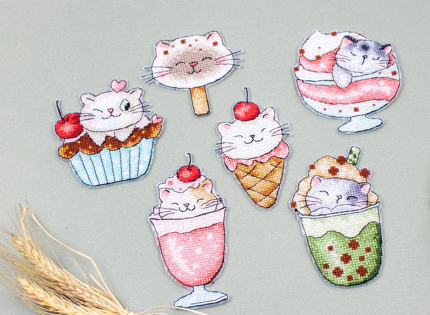Leti Stitch L8089 Summer Kitties borduurpakket 6 hangers 10x7 cm