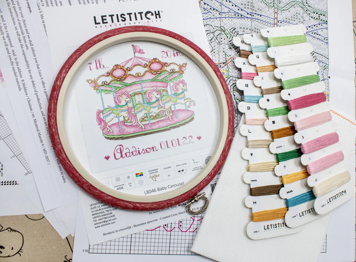 Leti Stitch L8046 Baby Carousel borduurpakket 16,5x15,5 cm