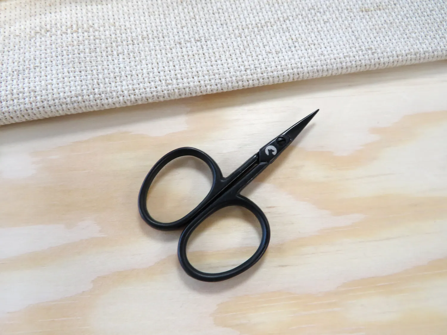 Leti Stitch Mini 20028 borduurschaartje 5,8 cm