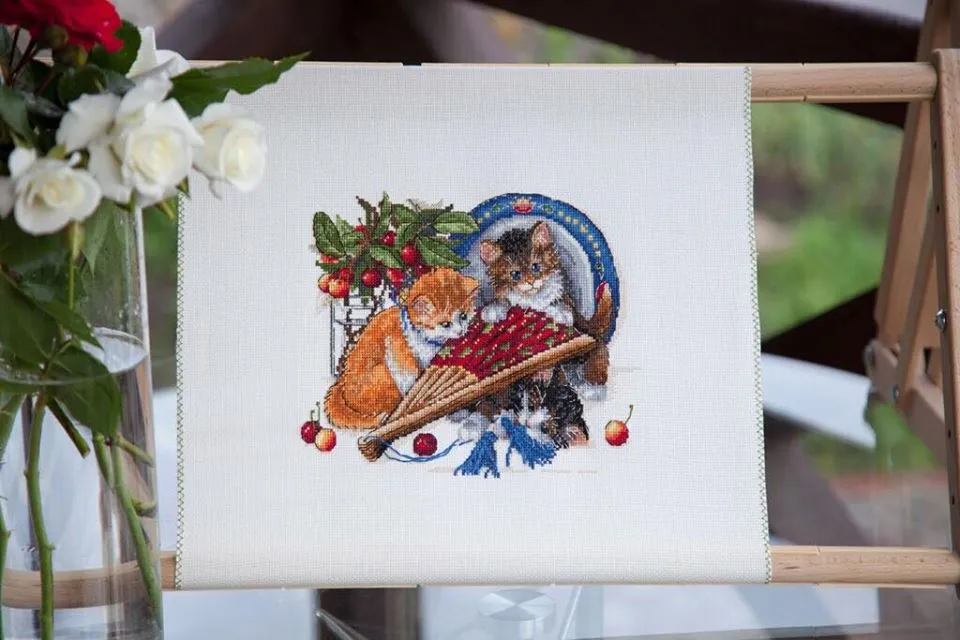 Merejka Kittens and Cherries borduurpakket kat 23x25