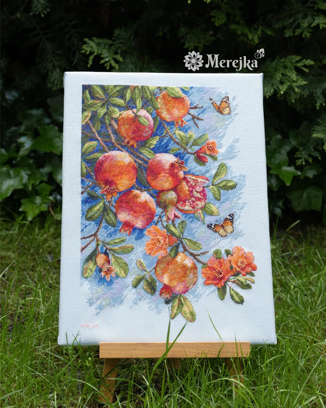 Merejka Ruby Fruits borduurpakket ijsblauw 25x36 cm