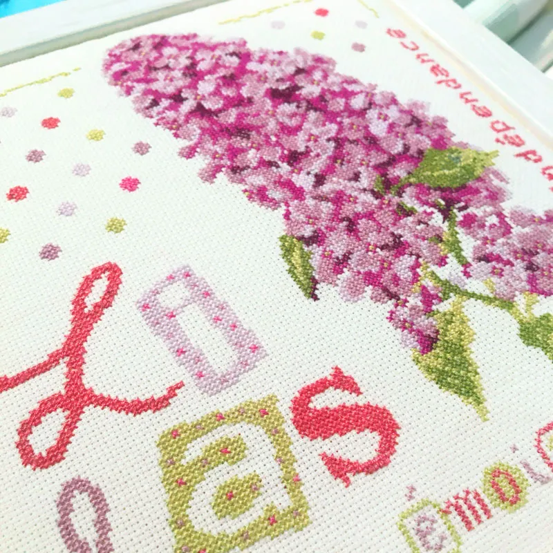 LiliPoints Lilacs borduurpatroon kruissteek vierkant patroon