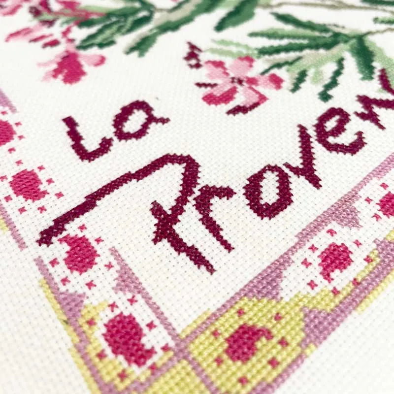 LiliPoints Laurel borduurpatroon krans groen ecru