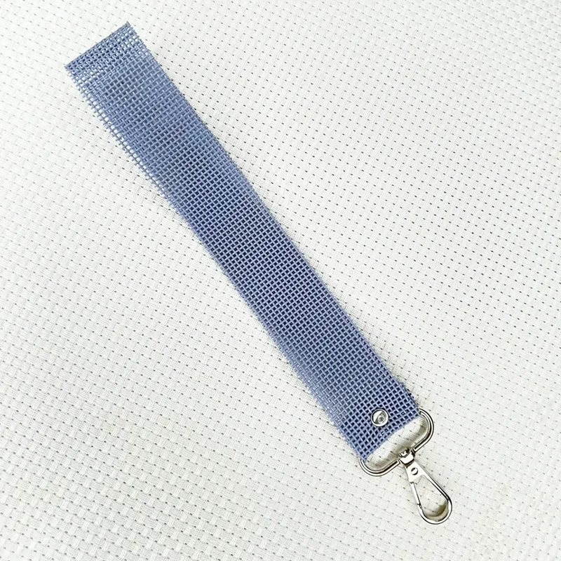 LiliPoints sleutelhanger borduurpakket lichtblauw 21 cm