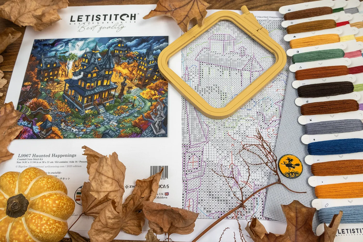 Leti Stitch L9967 Haunted Happenings borduurpakket 38x31 cm 57 kl