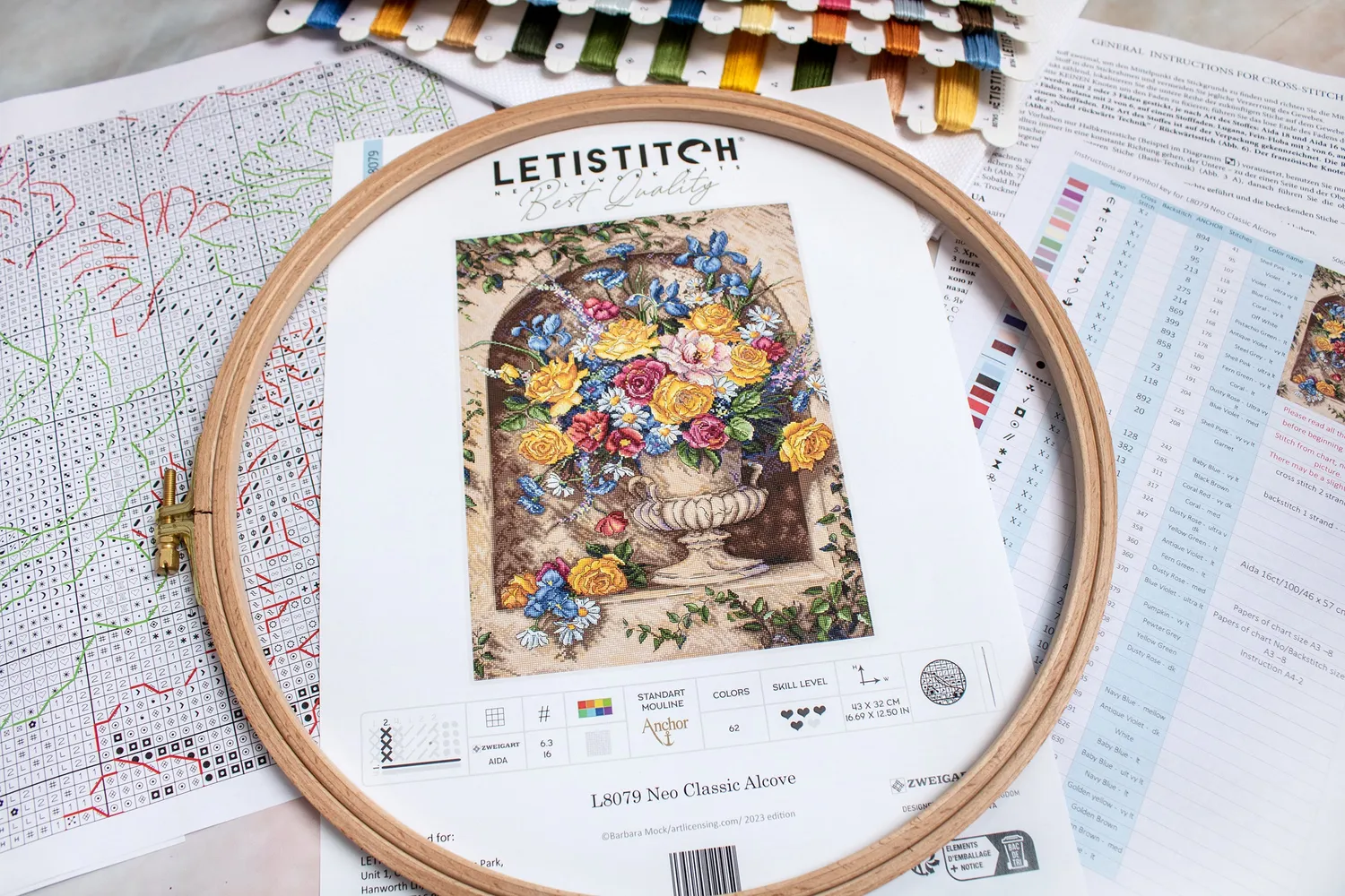 Leti Stitch L8079 Neo Classic Alcove borduurpakket 32x42 bloemen