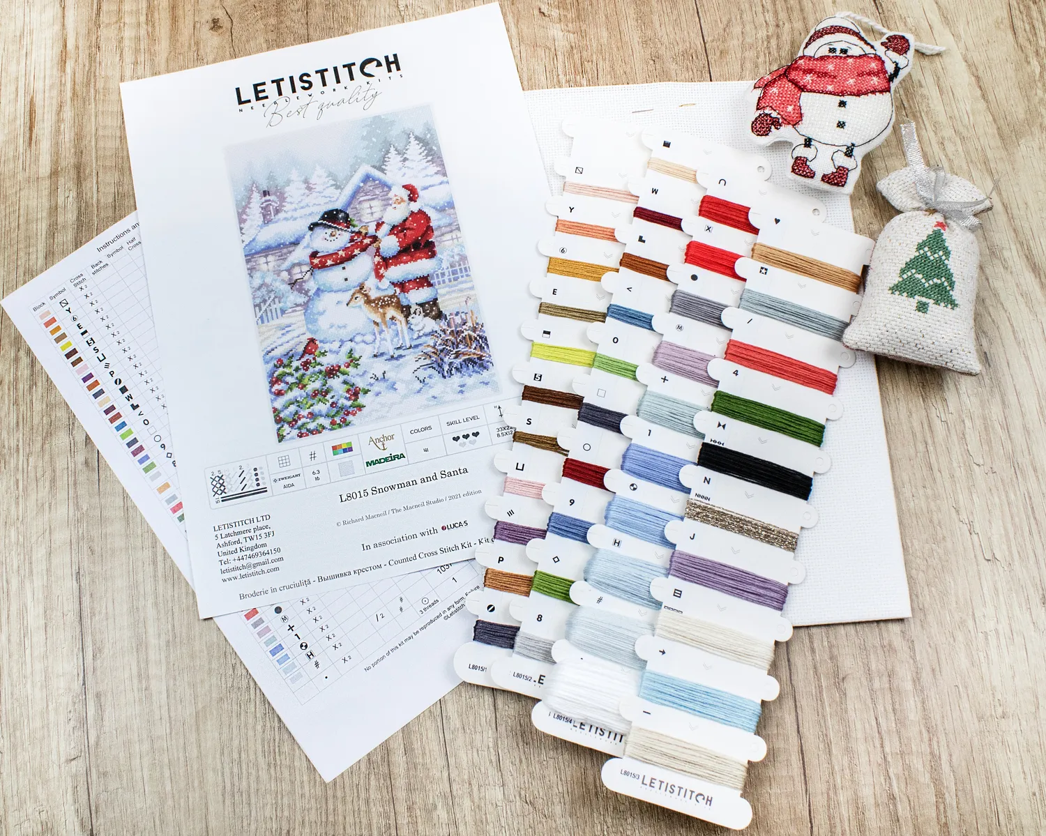 Leti Stitch L8015 Snowman Santa borduurpakket 33x22