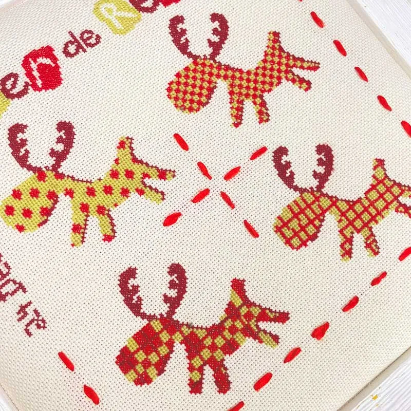LiliPoints Reindeer Ahead borduurpatroon met zijden lint