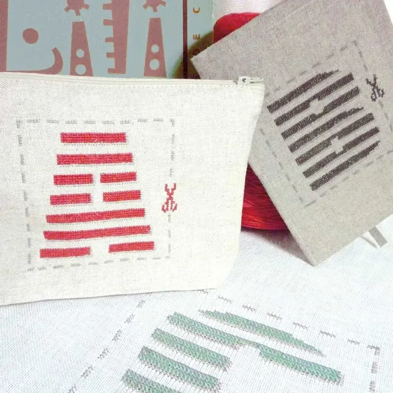 LiliPoints Stripes alfabet borduurpatroon kruissteek
