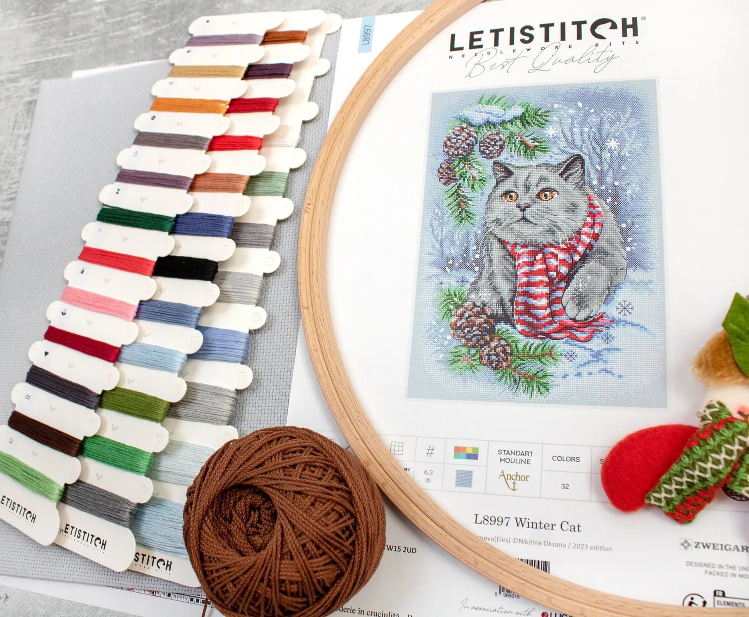 Leti Stitch L8997 Winter Cat borduurpakket 19x28 cm Aida 16ct