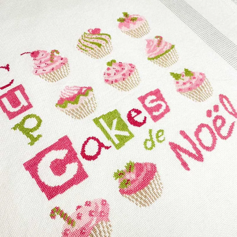 LiliPoints Christmas Cupcakes borduurpatroon 169x168