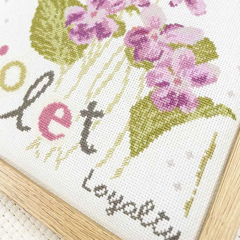 LiliPoints Violet borduurpatroon kruissteek paars