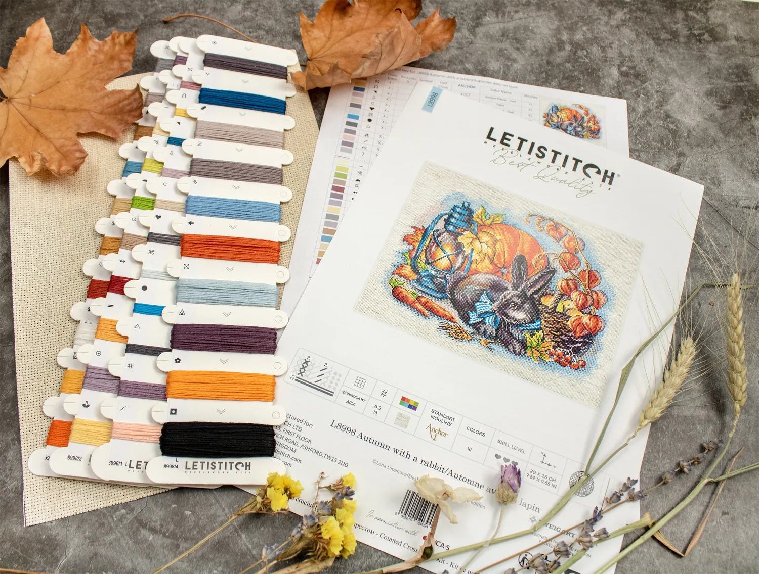 Leti Stitch L8998 Autumn with a Rabbit borduurpakket 25x20 cm herfst