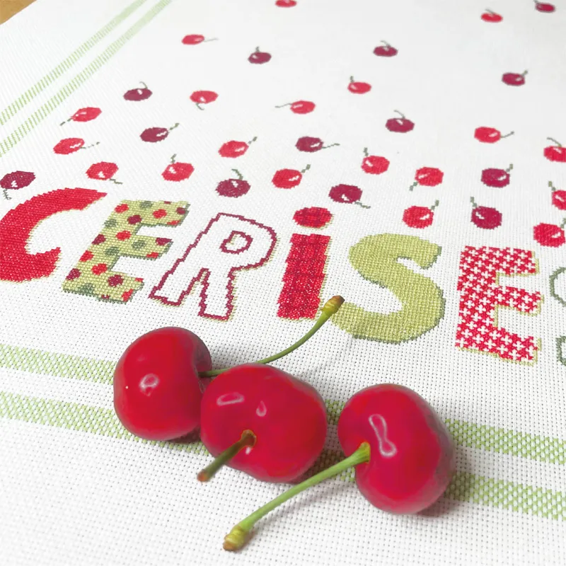 LiliPoints Cherries borduurpatroon kersen theedoek