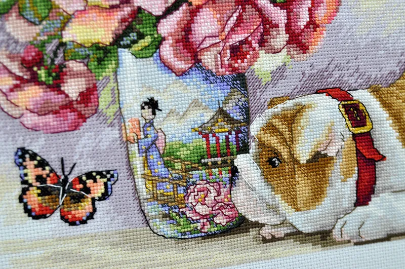 Merejka Bulldog & Butterflies borduurpakket 30x23