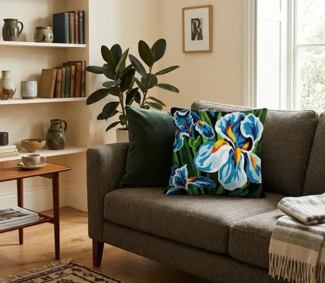 Margot de Paris Iris kussenpakket borduren bloem