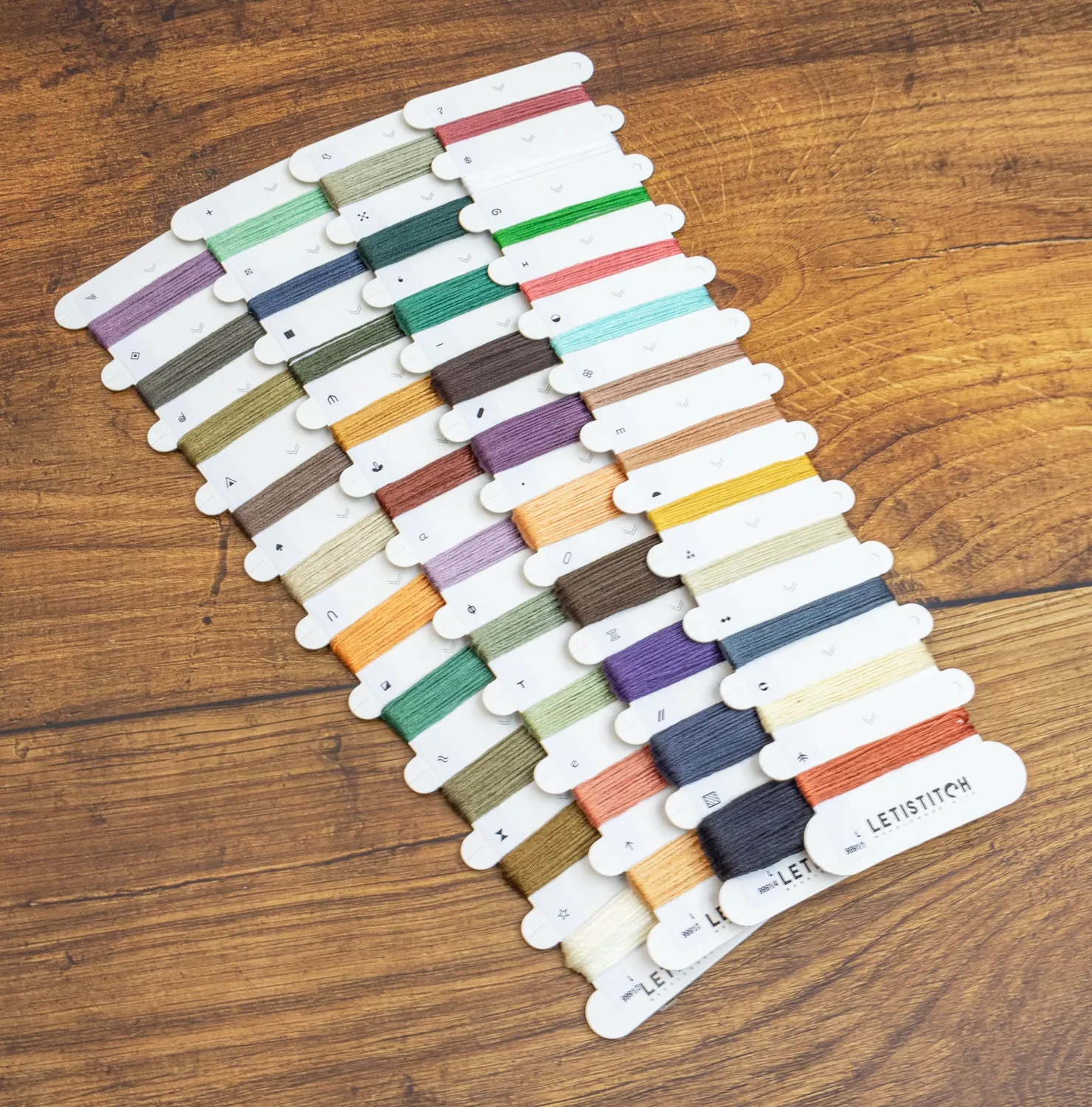 Leti Stitch L9991 Familiar's Favorite borduurpakket 23x29 cm