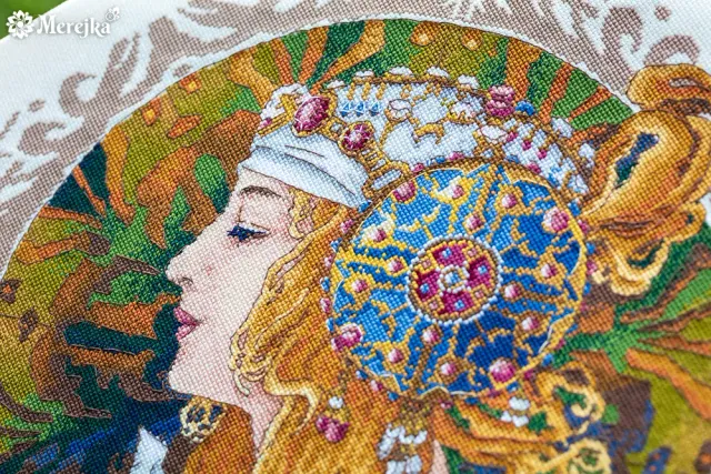 Merejka Blond by Mucha borduurpakket 34,5x34,5 cm portret