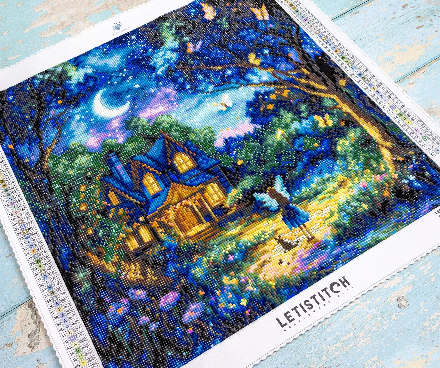 Leti Stitch LDS 7001 Luna's Garden diamond painting