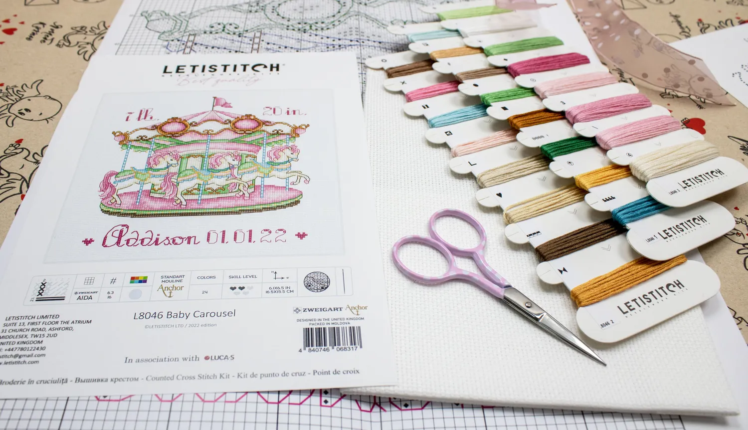 Leti Stitch L8046 Baby Carousel borduurpakket 16,5x15,5 cm