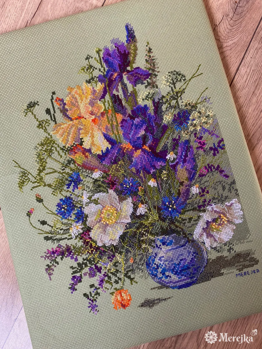 Merejka Irises and Wildflowers borduurpakket 25x35 bloemen