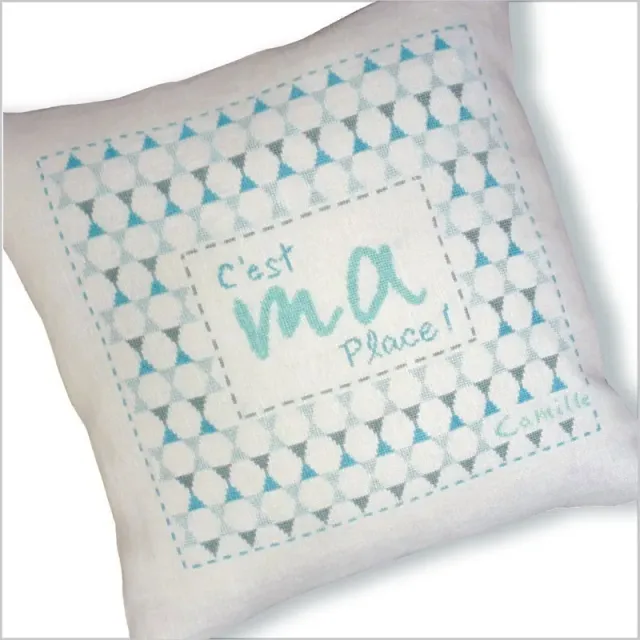 LiliPoints C'est ma place kussen borduurpatroon 40cm