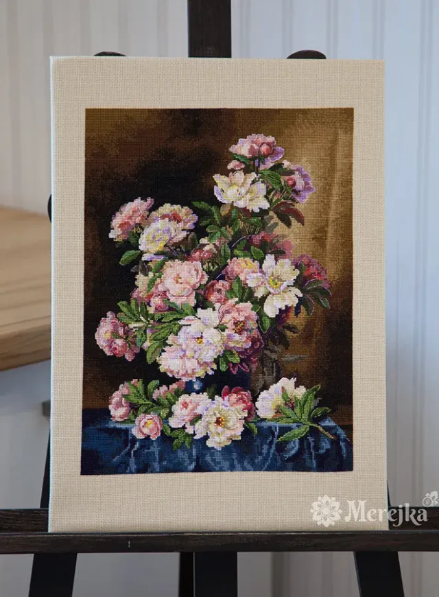 Merejka Lush Peonies borduurpakket 25x34 cm