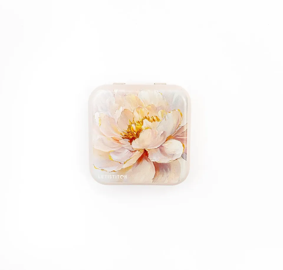 Leti Stitch Floral Grace 25633 naaldenblikje tin bloemen